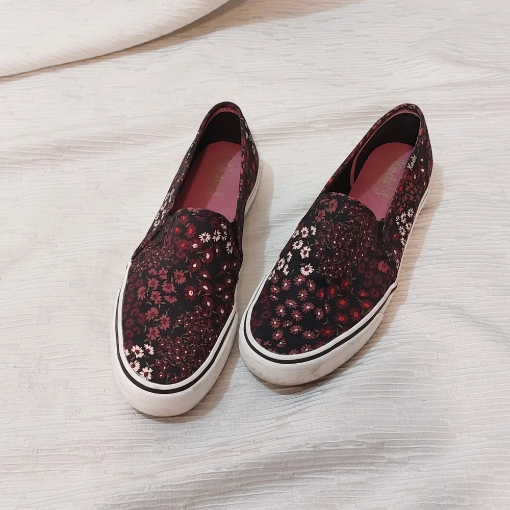 Keds Slip-On Floral Sneakers - Burgundy & Black Size 9